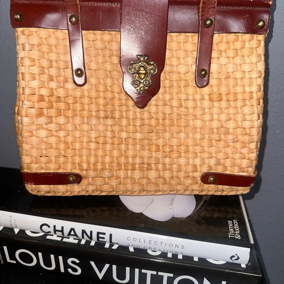 Handbags - Chic Woven Tan and Brown Satchel